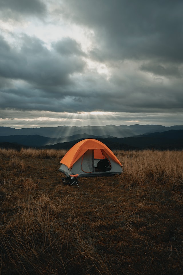 10 Dinge, bevor Sie sich auf einen campen ausflug begeben